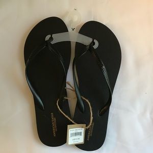 NWT Black American Eagle Rubber Flipflops
